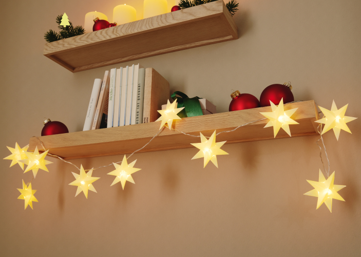 Lichterketten dekoriert Zuhause 