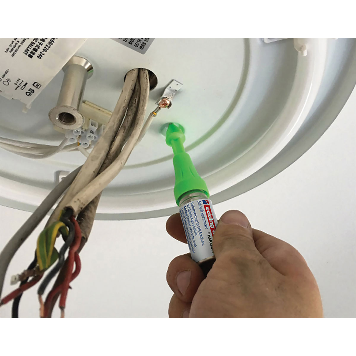 Edding  Spraymarker Bohrloch e-8870/1 neongrün Bild 7