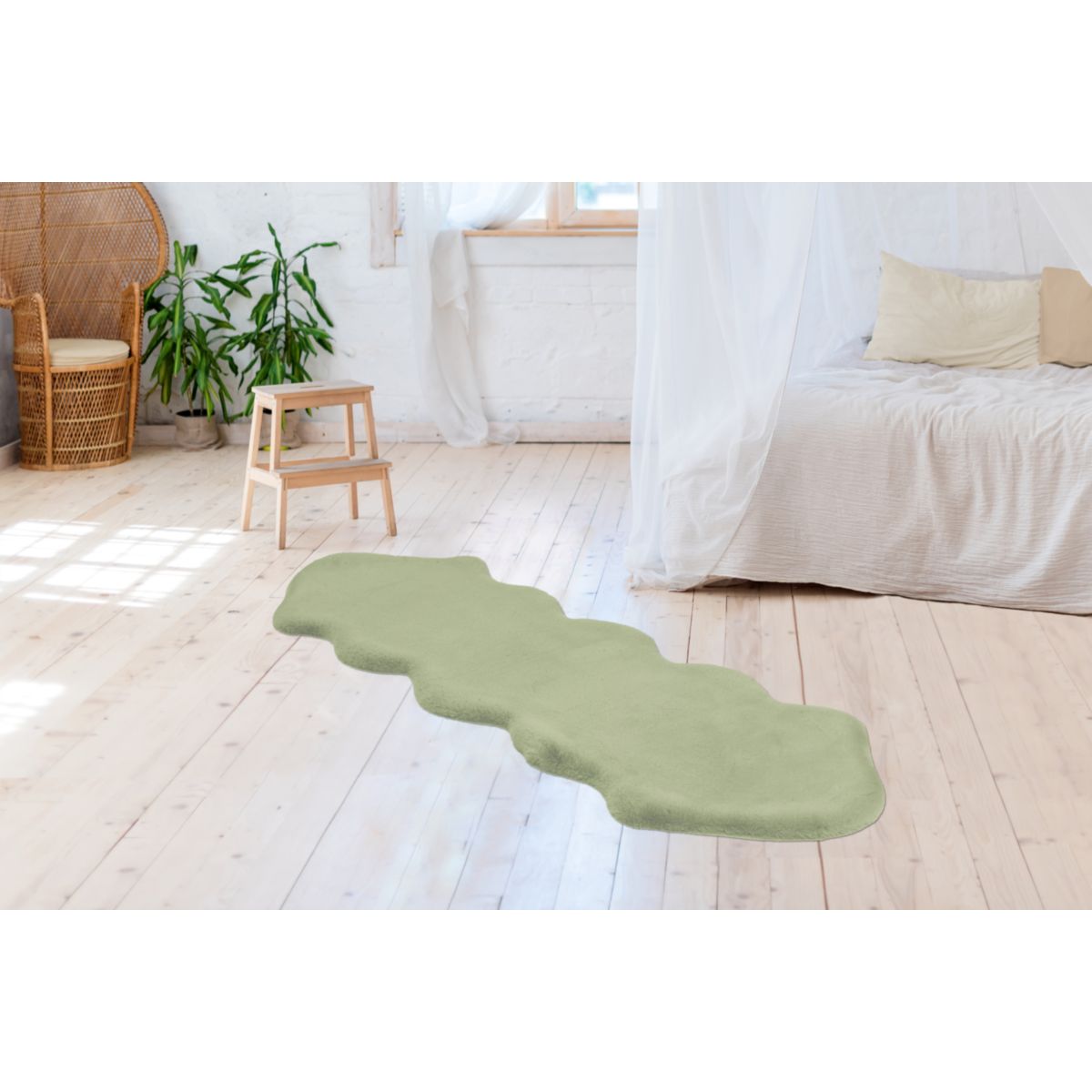 Rabbit Double Sheepskin 325 Mint 60cm x 180cm Bild 2