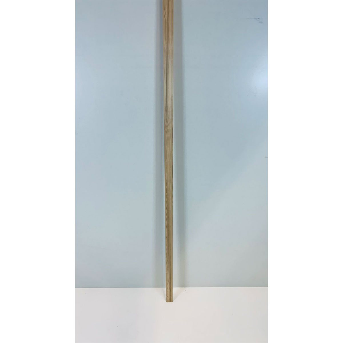 Design-Sockelleiste Nadelholz 240 x 4 cm Bild 1