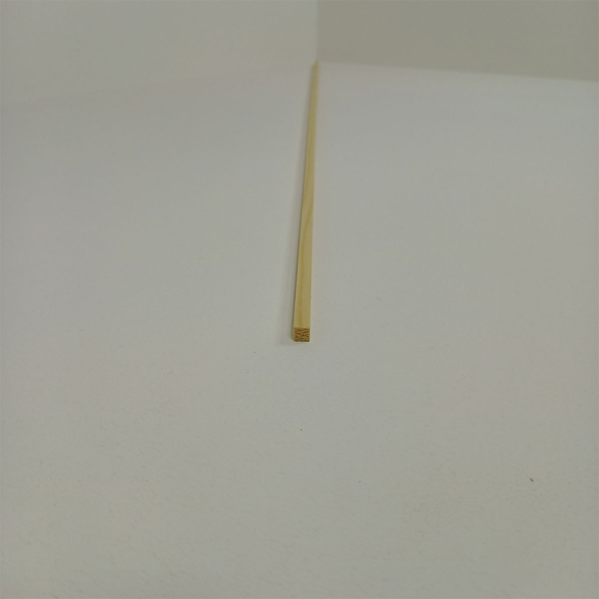 Modelbauleiste Quadrat Kiefer 6 x 6 x 1000 mm Bild 2