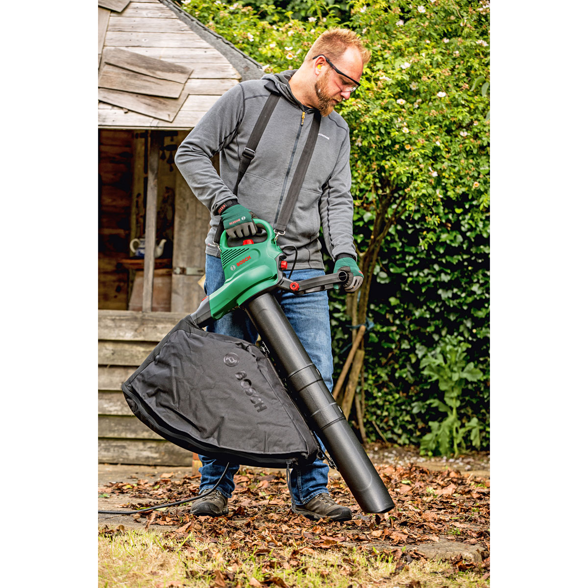 Bosch  Elektro-Laubsauger UniversalGardenTidy 2300 Bild 8