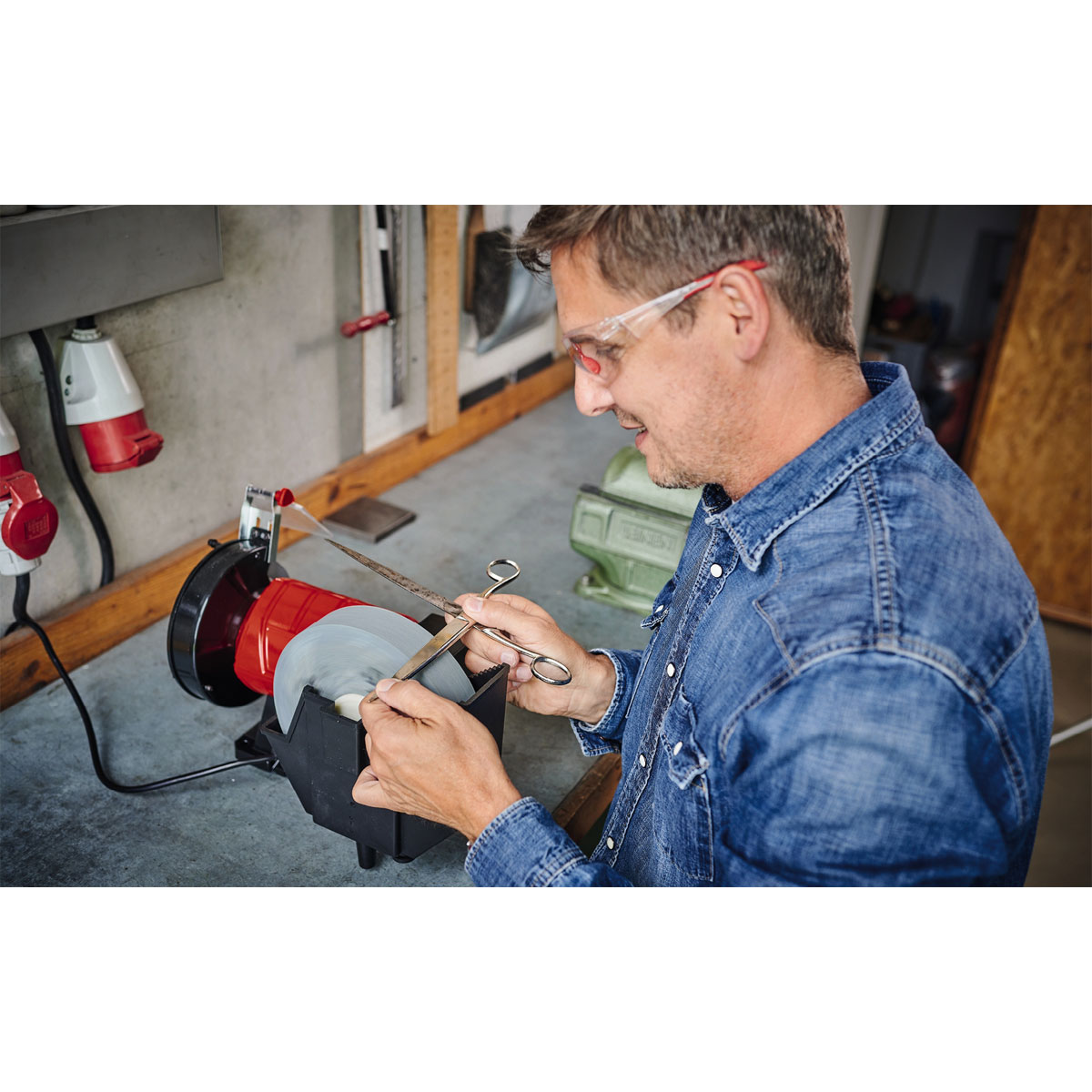 Einhell  Nass-Trockenschleifer TC-WD 200/150 Bild 7