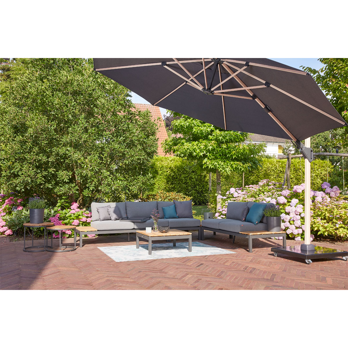 Siena Garden Schirmständer „Ferona“ 90 kg, 76x76x13 cm, Granit schwarz, inkl. Rollen Bild 6