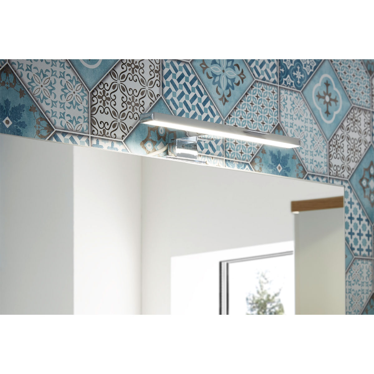 Spiegel weiß mit Ablageboden und LED-Beleuchtung 76 x 75 x 15 cm Bild 5