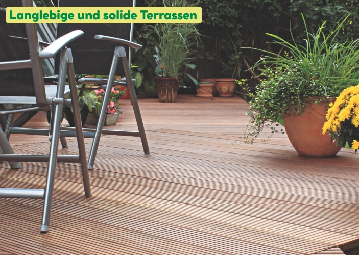 Terrasse aus modernem Holz