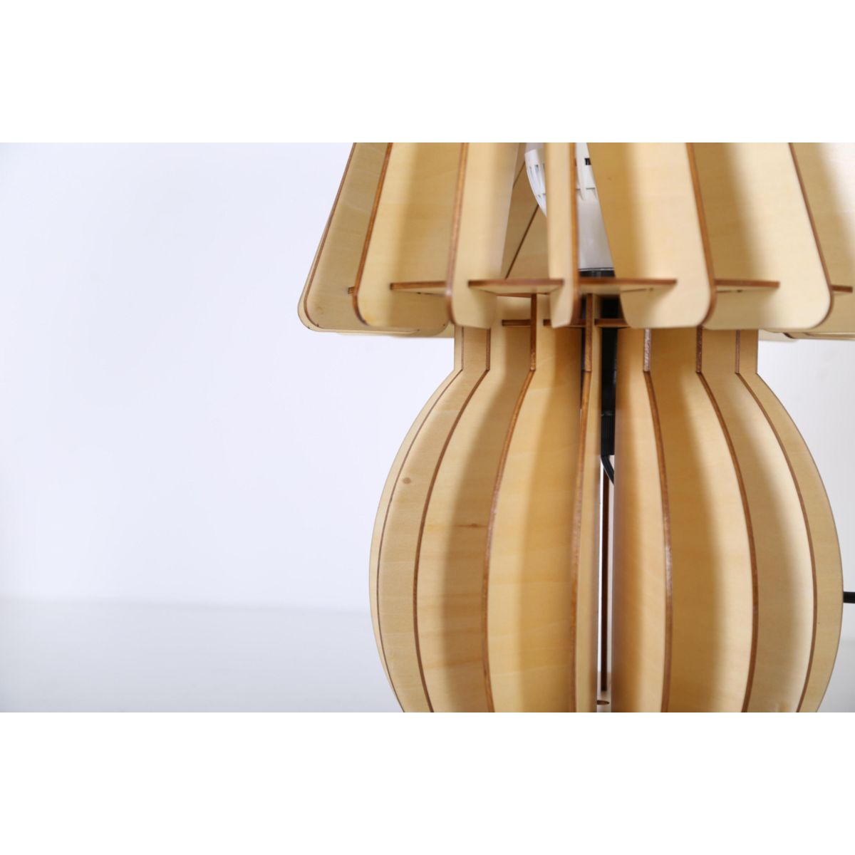 Tischlampe Gino Holz Bild 4