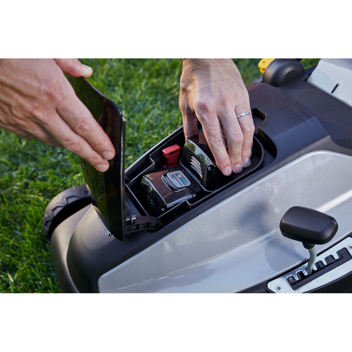 Alpina-Garden Akku-Rasenmäher-Set AL1 3820 Li 4-teilig Bild 5