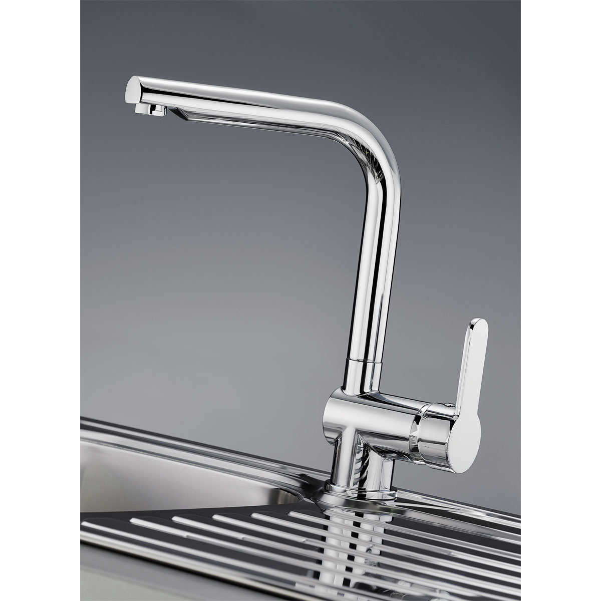 Pyramis Spültischarmatur „Aladia“ chrom schwenkbar Bild 2
