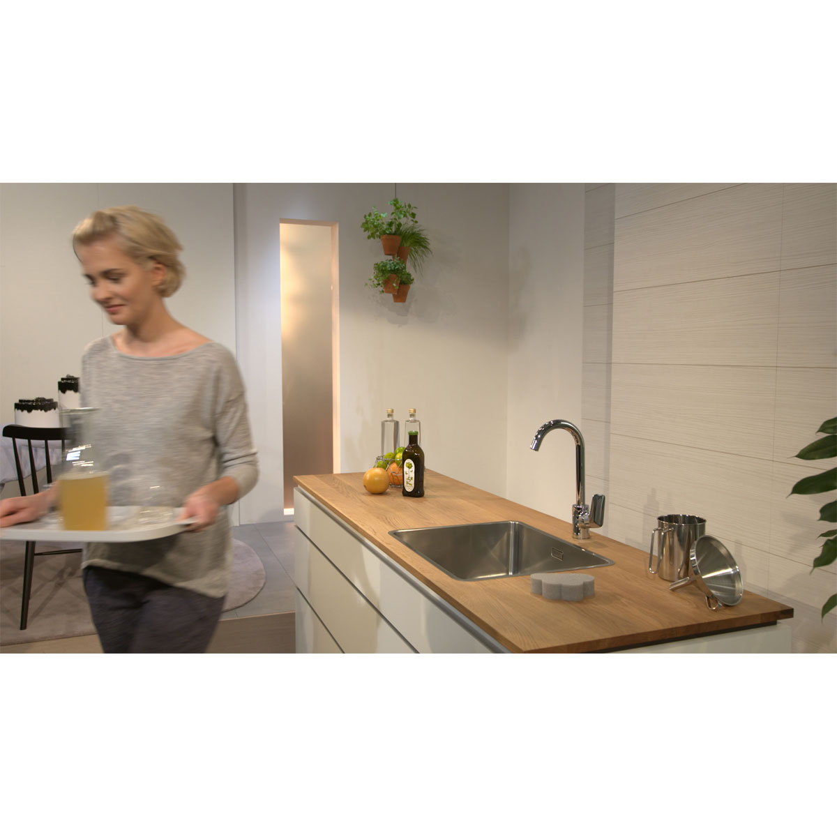 Hansgrohe  Einhebel-Küchenmischer 260 Logis M31 1 Strahlart Chrom Bild 3