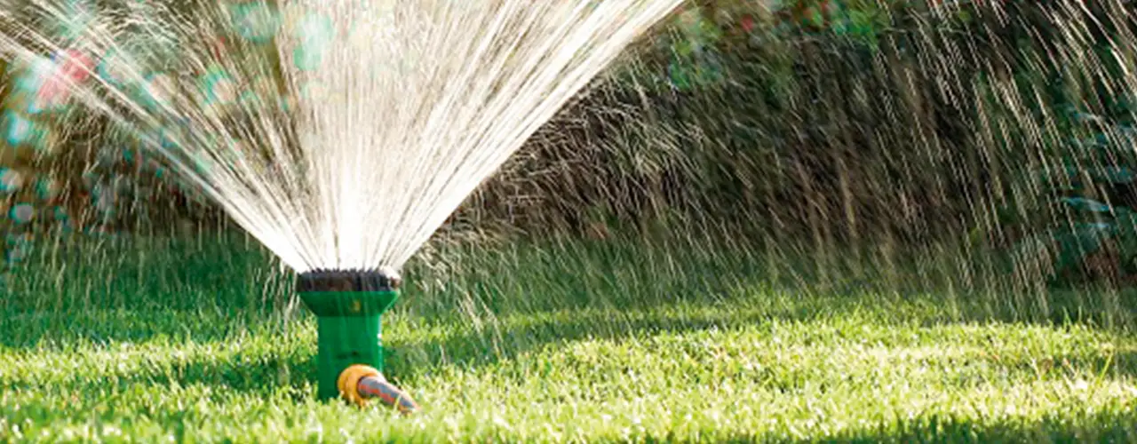 Gartenbewässerung mit Versenkregner