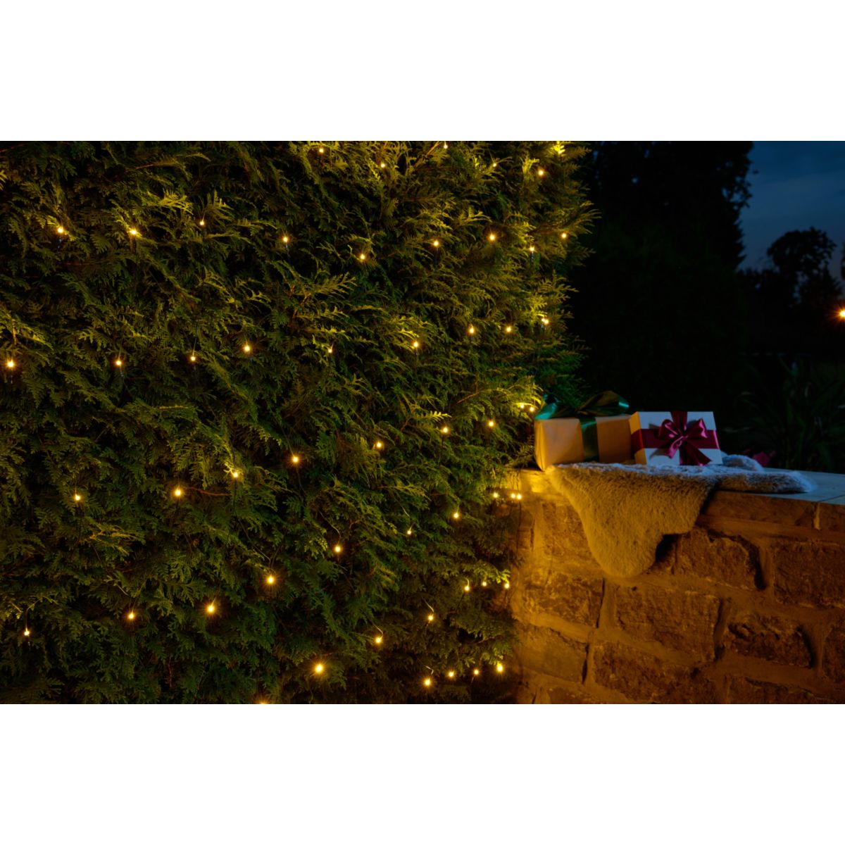 Batterielichternetz mit 160 warmweißen LED 2 x 2 m Bild 4