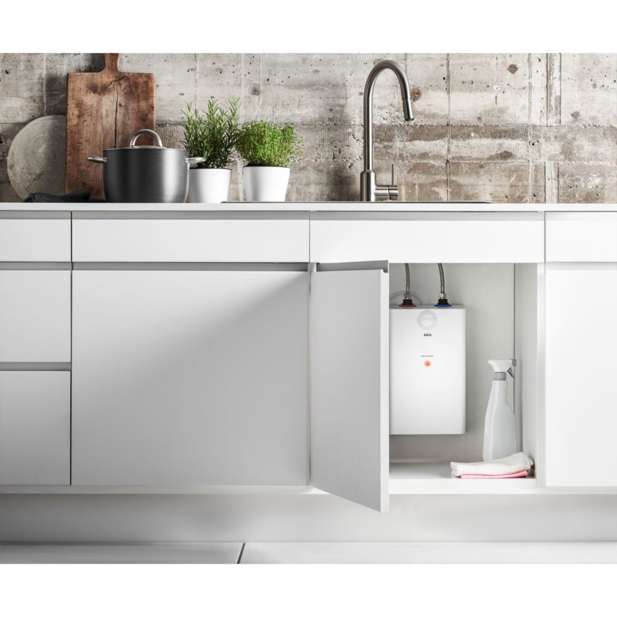 AEG Untertisch-Kleinspeicher U5 Bild 4
