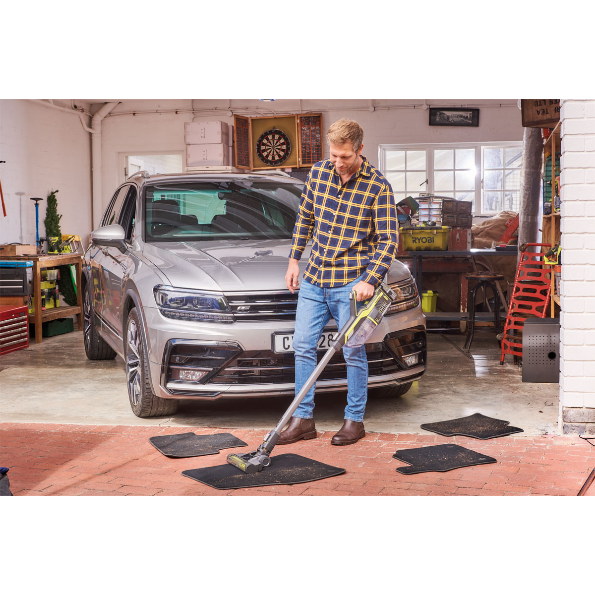 Ryobi  18V Akku-Bodenhandsauger-Set R18SV7-140G 95 AirWatt Saugleistung inkl 4,0 Ah Akku u Ladegerät Bild 2