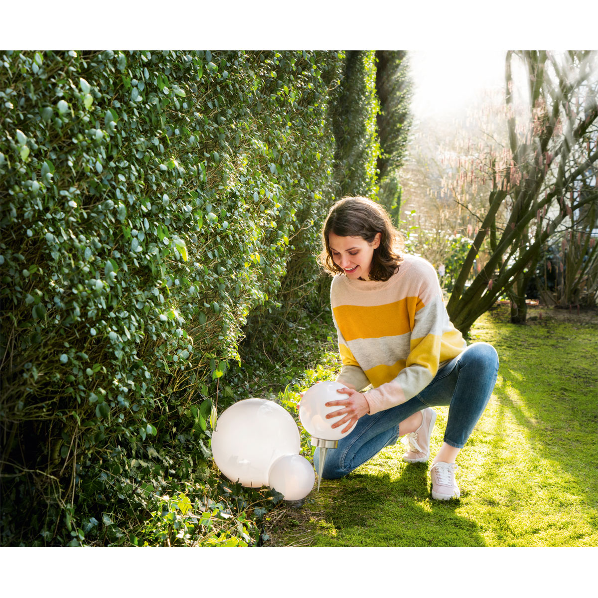 Flector Garten Solar-Kugelleuchte weiß Durchmesser 15 cm Bild 6