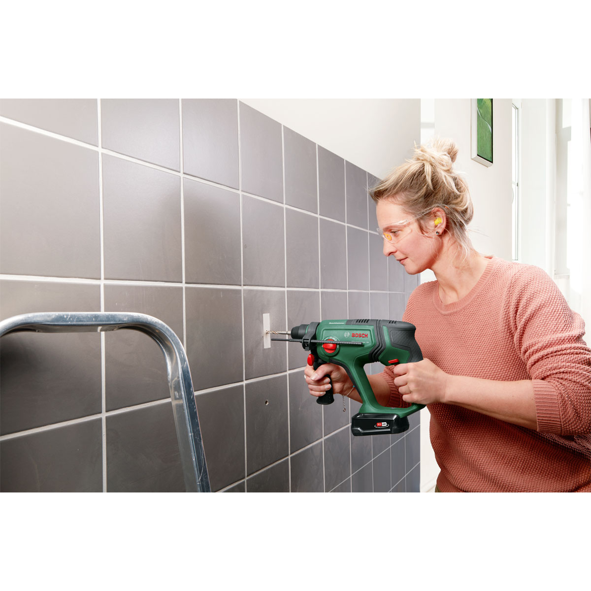 Bosch  Akku-Bohrhammer UniversalHammer 18V Bild 4