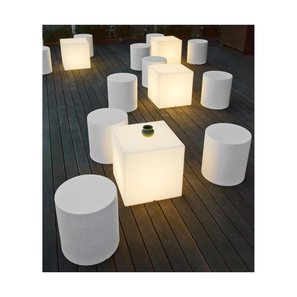 NewGarden Würfelleuchte Cuby 45 Ø 45 cm wetterfest weiß Bild 3