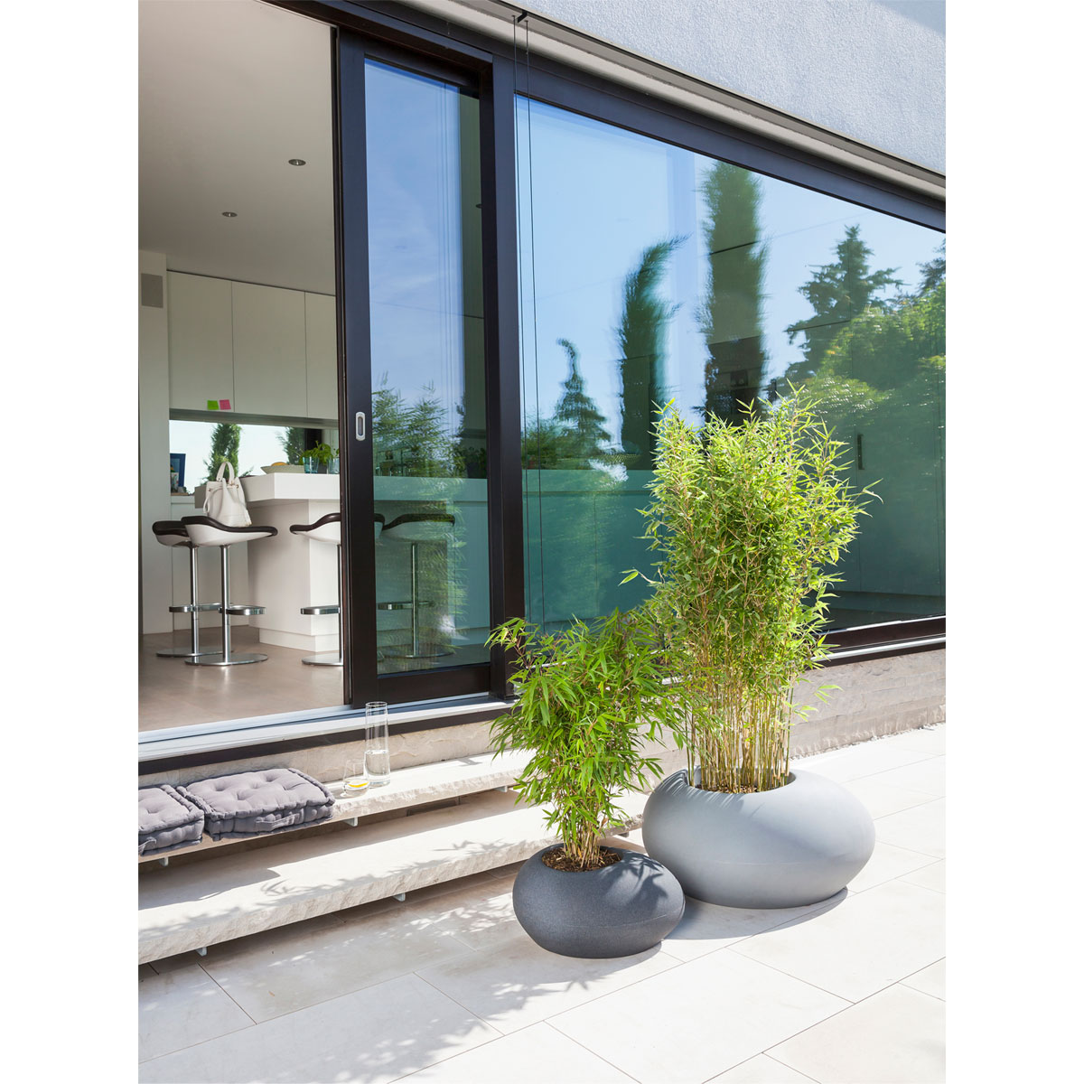 Scheurich Pflanzgefäß Flow 73 cm kieselförmig Stony Grey Bild 2