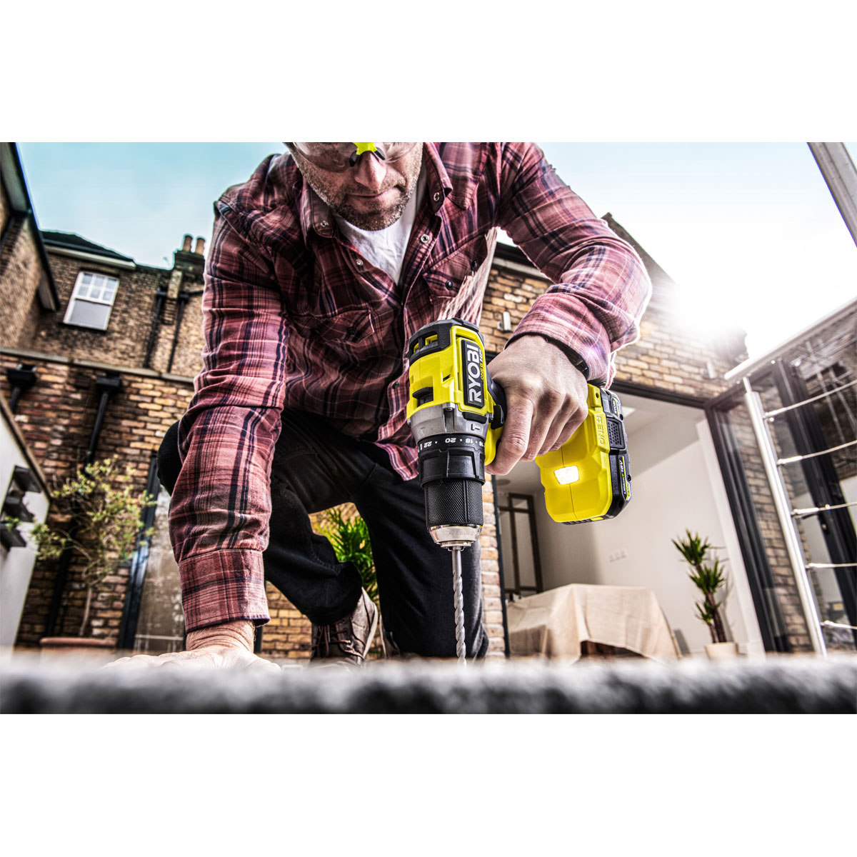 Ryobi  Akku-Schlagbohrschrauber RPD18C-320S 18 Volt mit 3 Akkus und Ladegerät Bild 3