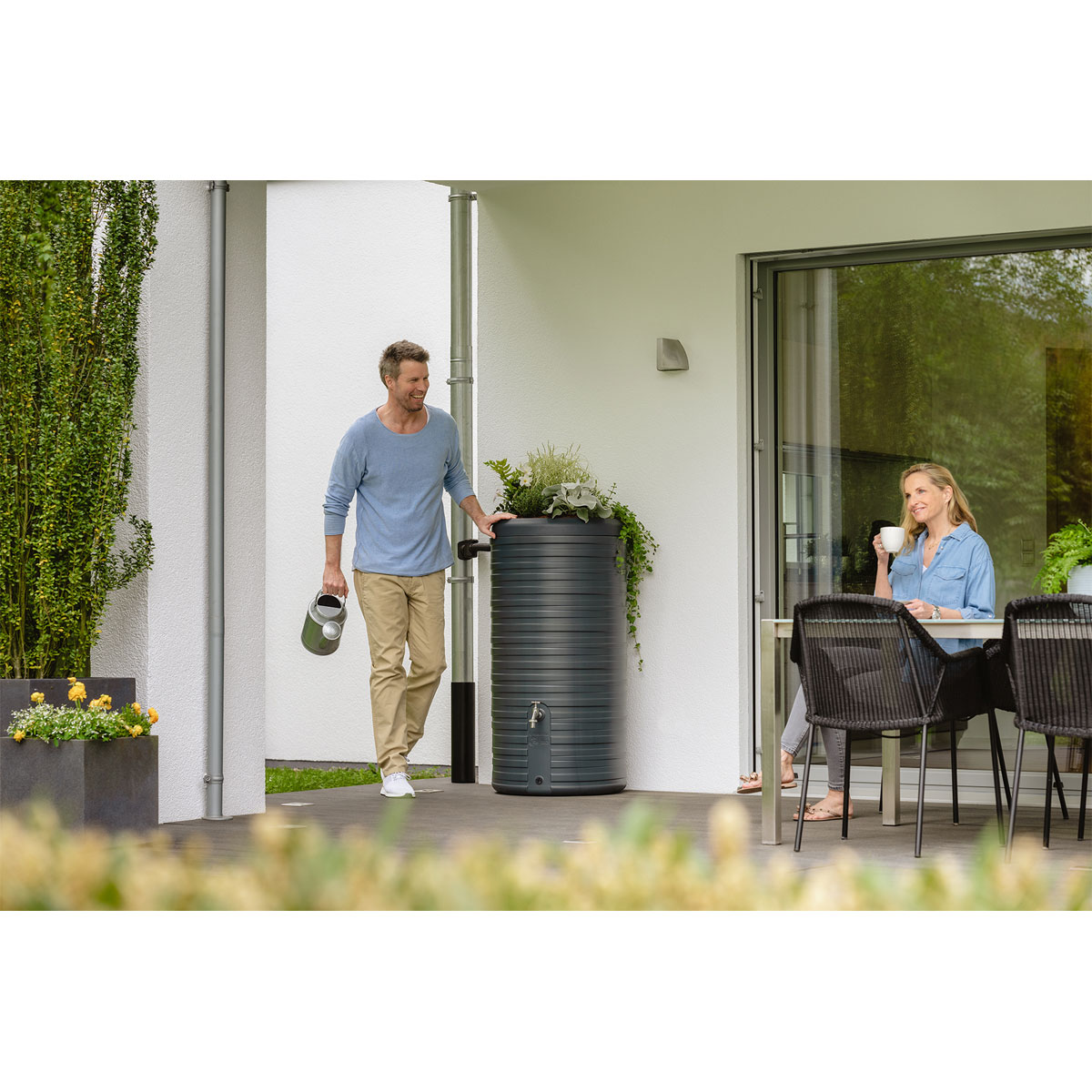 Garantia  Regentonne Nordic 2in1 300 Liter graphite grey inkl. Pflanzschale Bild 5
