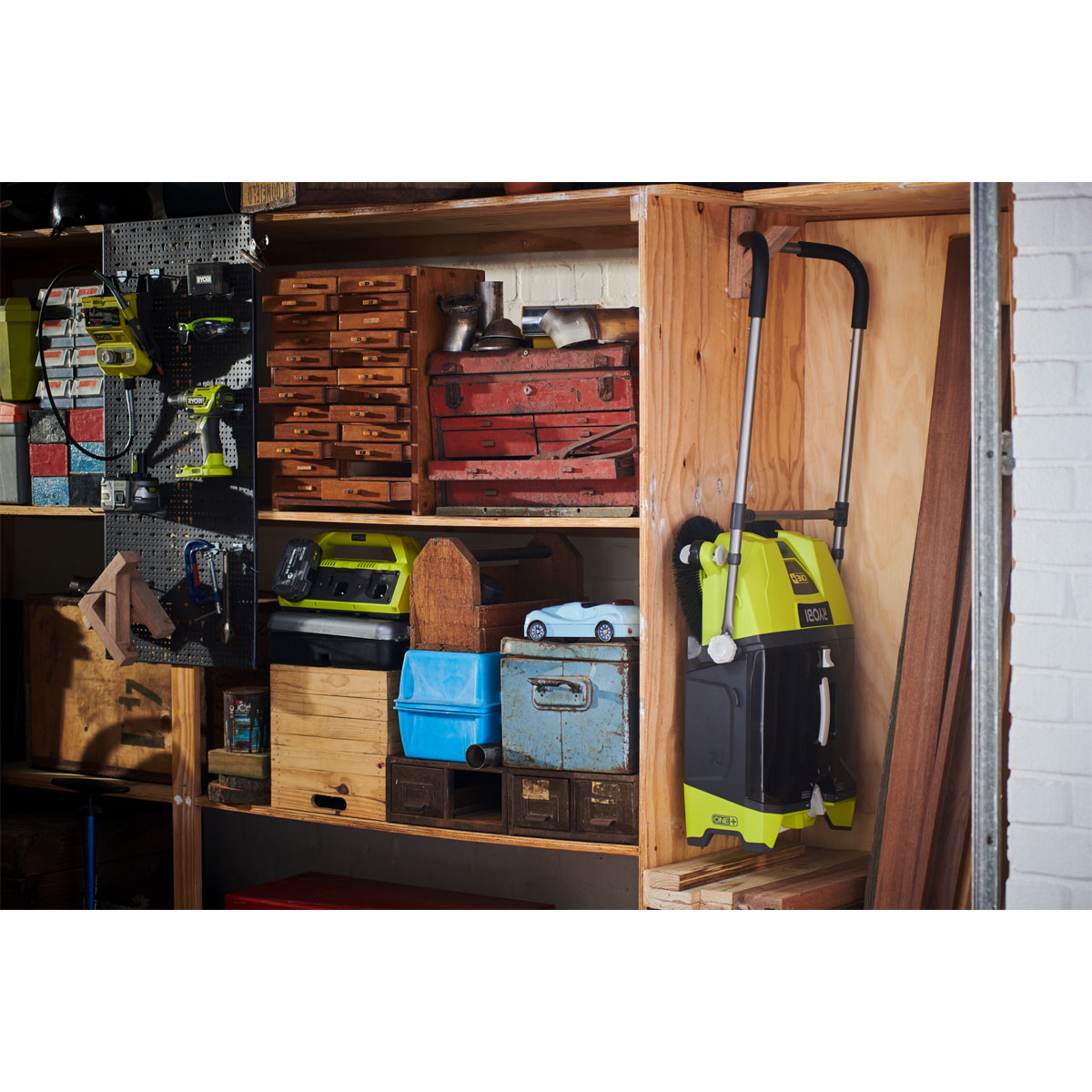 Ryobi  18V Akku-Kehrmaschine R18SW3-0 solo Bild 2