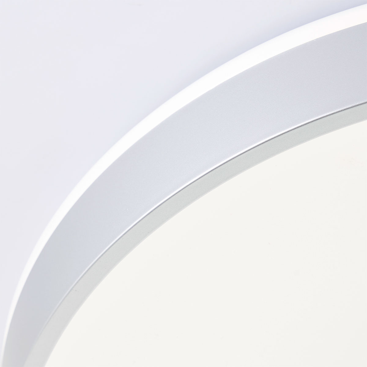 Brilliant Deckenleuchte Britt 33cm silber/weiß 22W 2300lm stufenlos dimmbar Bild 10