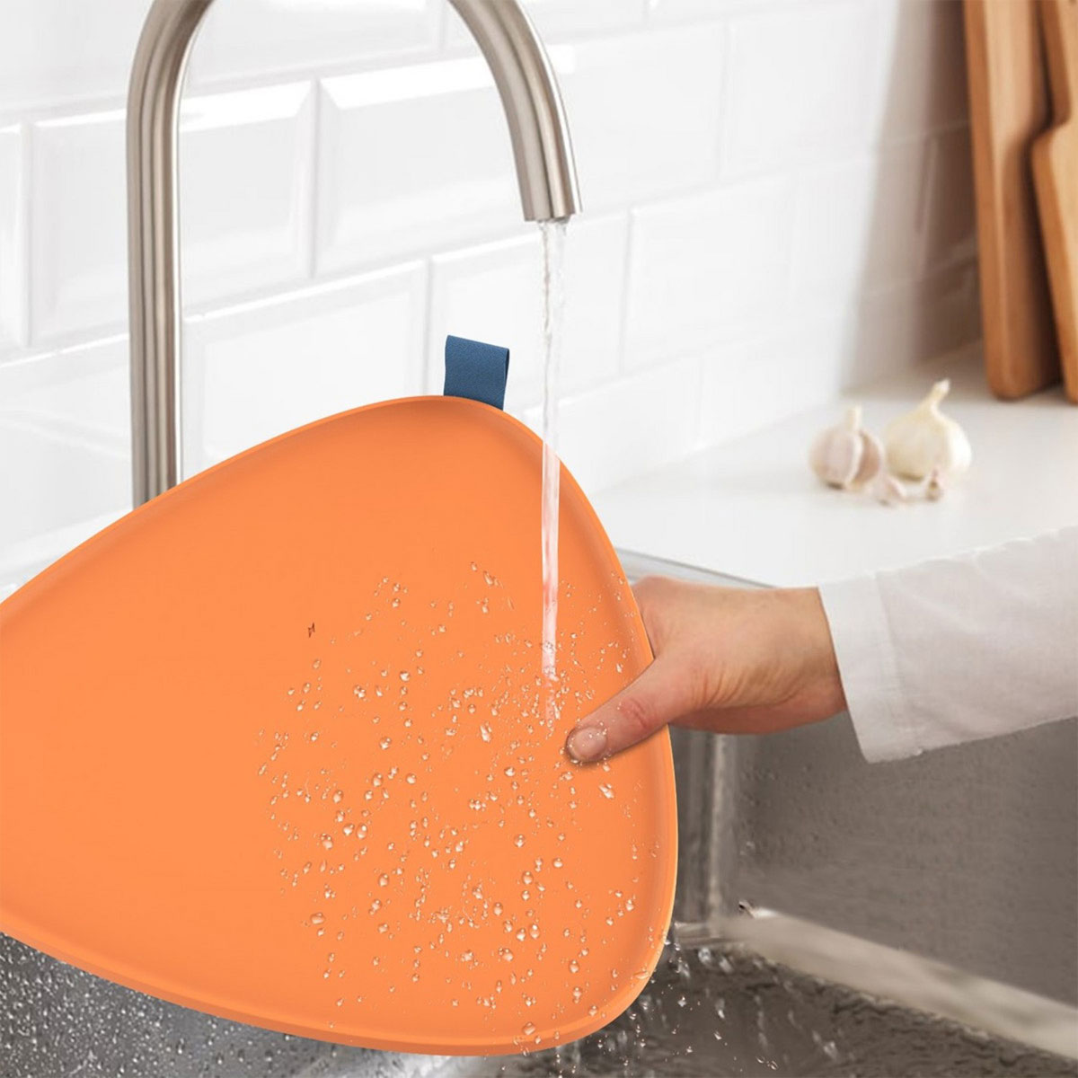 Fontastic Drahtloser Lautsprecher Mesu im Tisch Design blau Bild 3