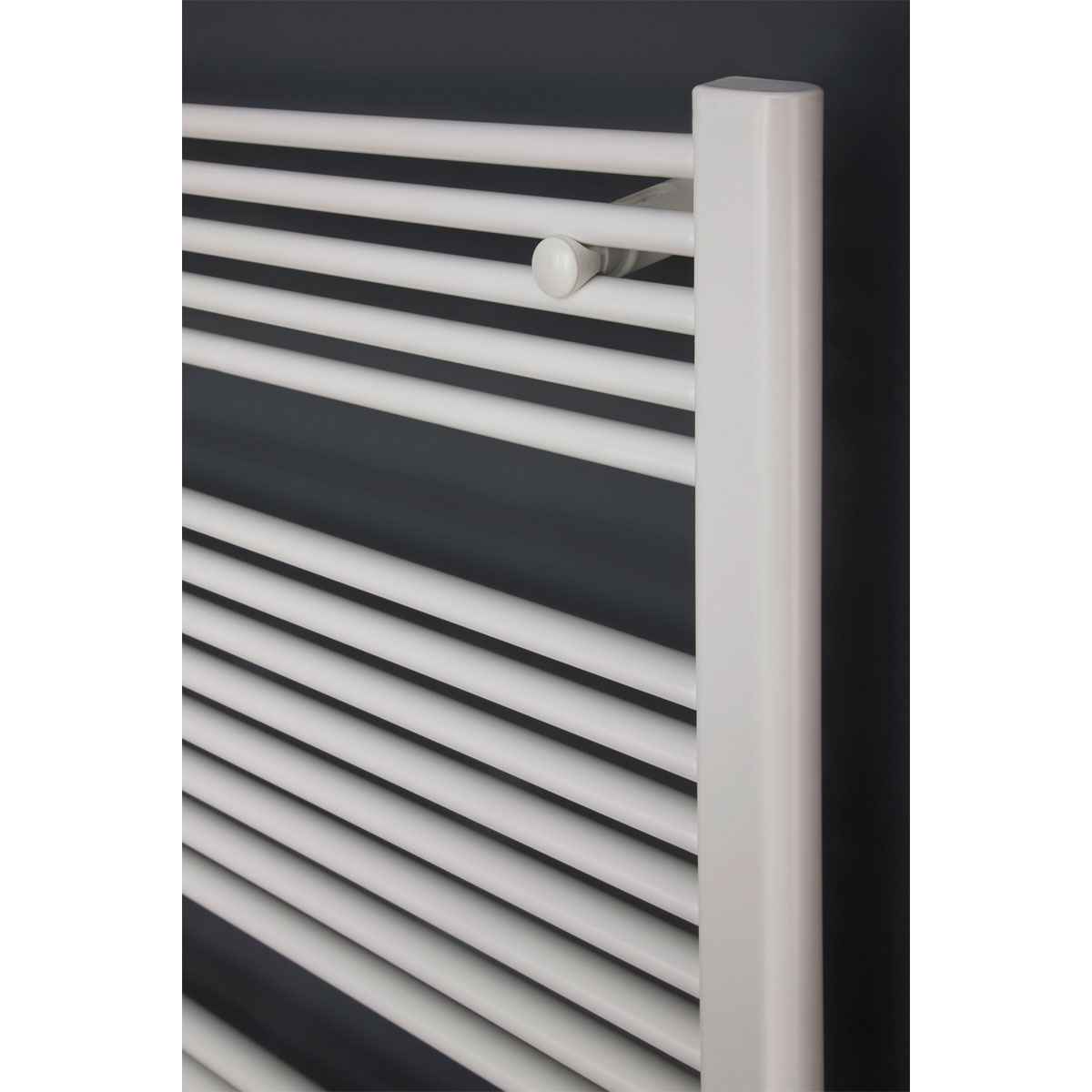 Ximax  Badheizkörper Tip 1172 x 600 mm 639 Watt Weiß Bild 2