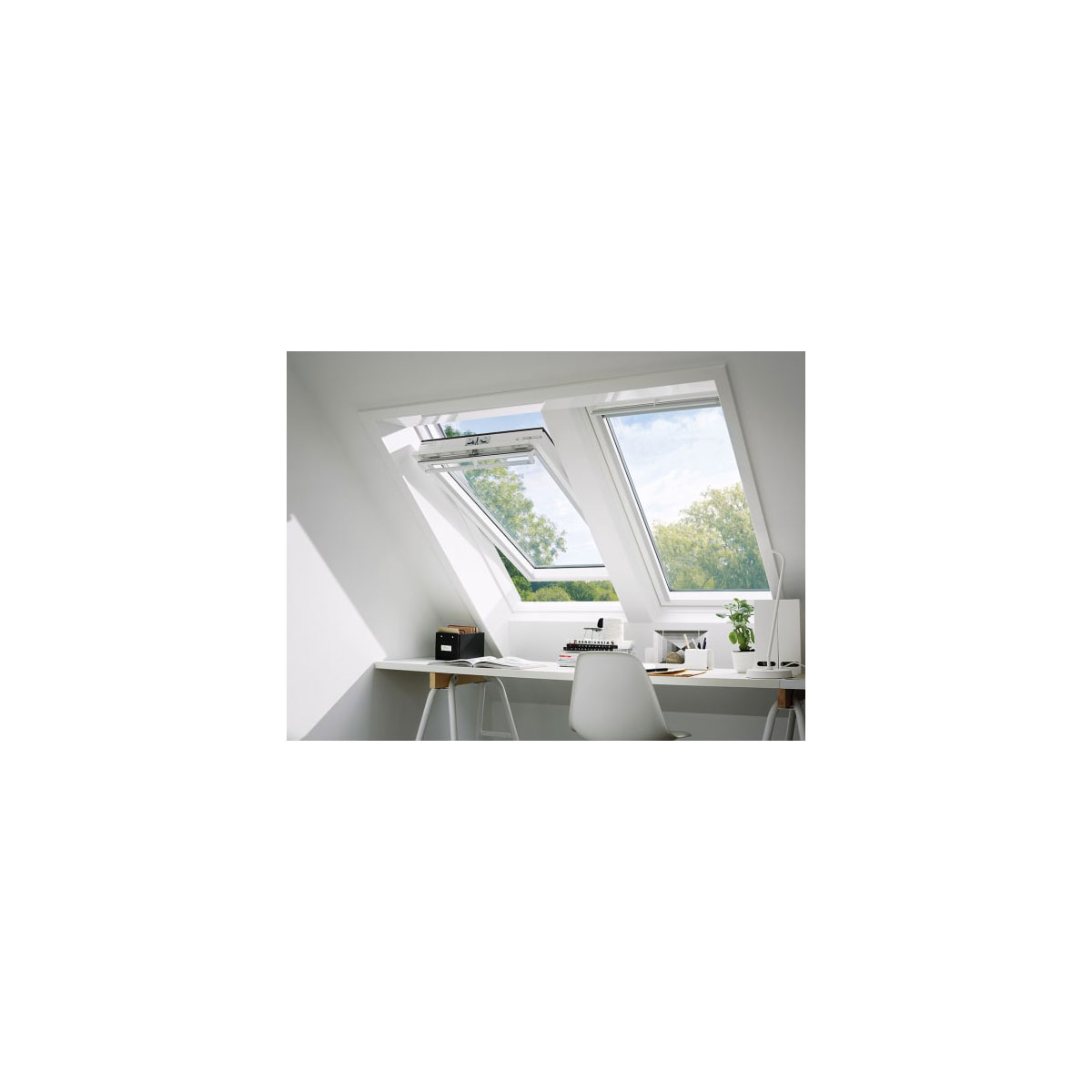Velux Schwingfenster GGU SK06 0070 Thermo Alu 114 x 118 cm Bild 1