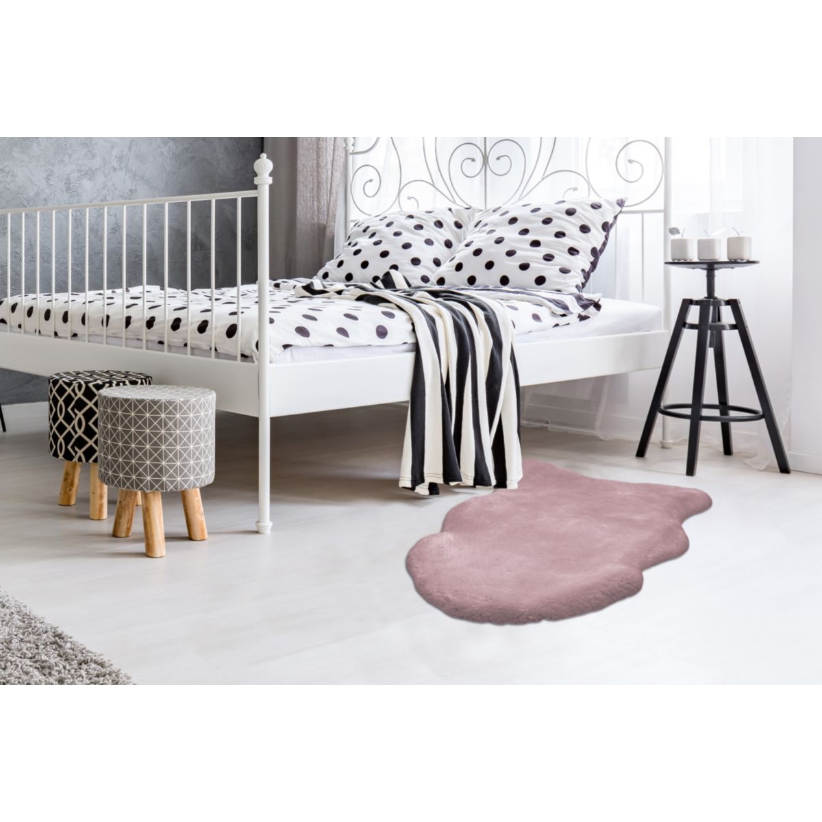 Rabbit Sheepskin 225 Lila 60cm x 90cm Bild 2