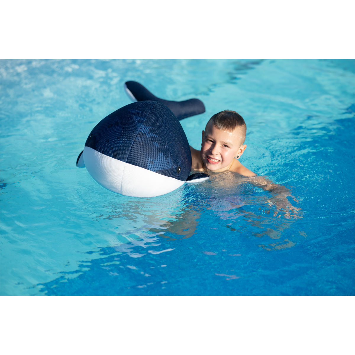 Westmann Sitzsack & Schwimmtier Wal 104x50x30cm Dunkelblau Bild 5