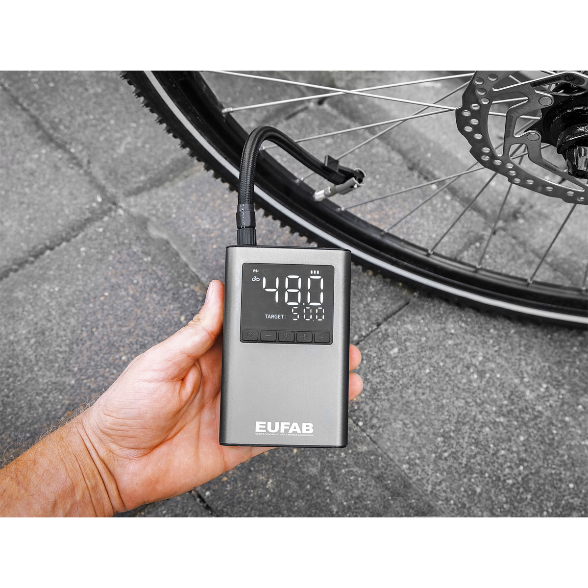 EUFAB Kleinkompressor aufladbar Bild 7