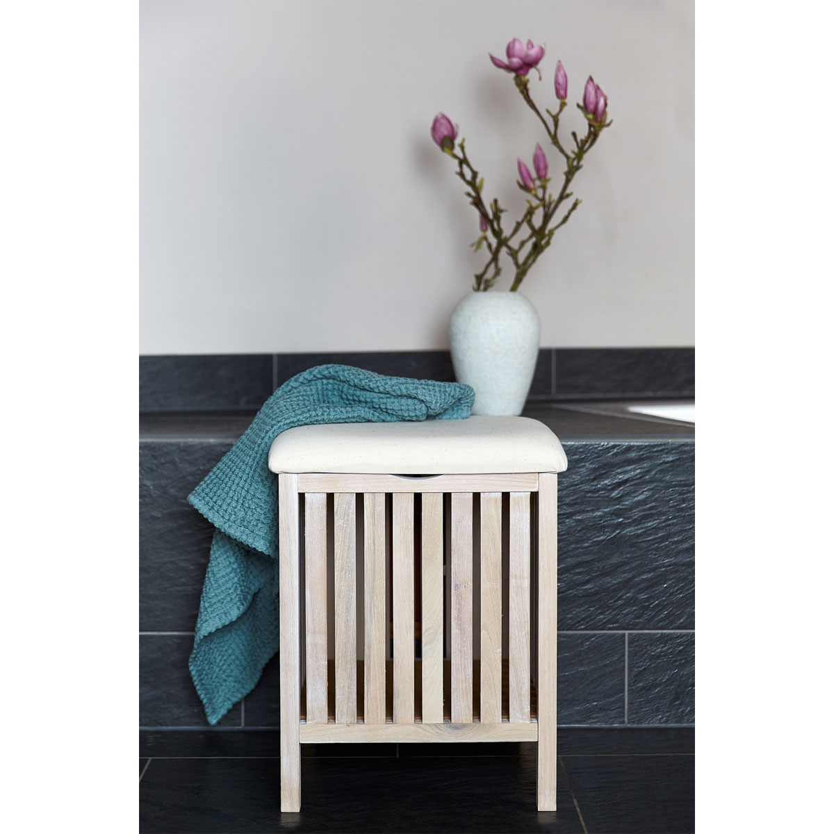 Wenko  Hocker Norway Weiß mit Wäschesammler Badhocker massives Walnussholz Bild 7