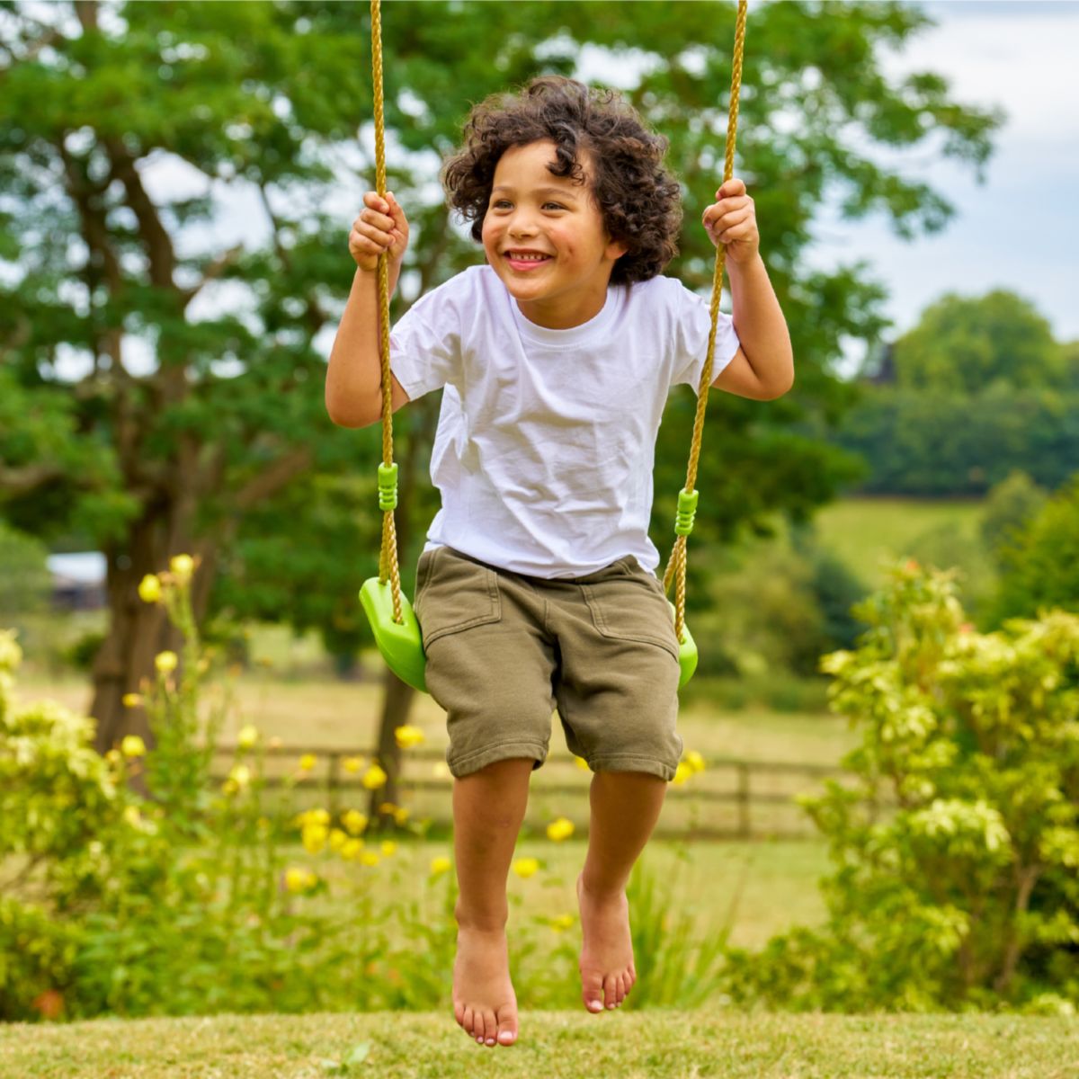 Zwerkules Spielhaus Holli 3 inkl. Rutsche & Doppelschaukel  370x352x224 cm Bild 5