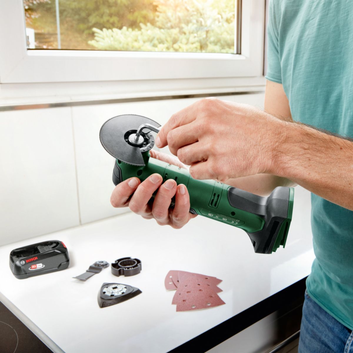 Bosch Akku-Multifunktionswerkzeug UniversalMulti 18V-32 solo Bild 7