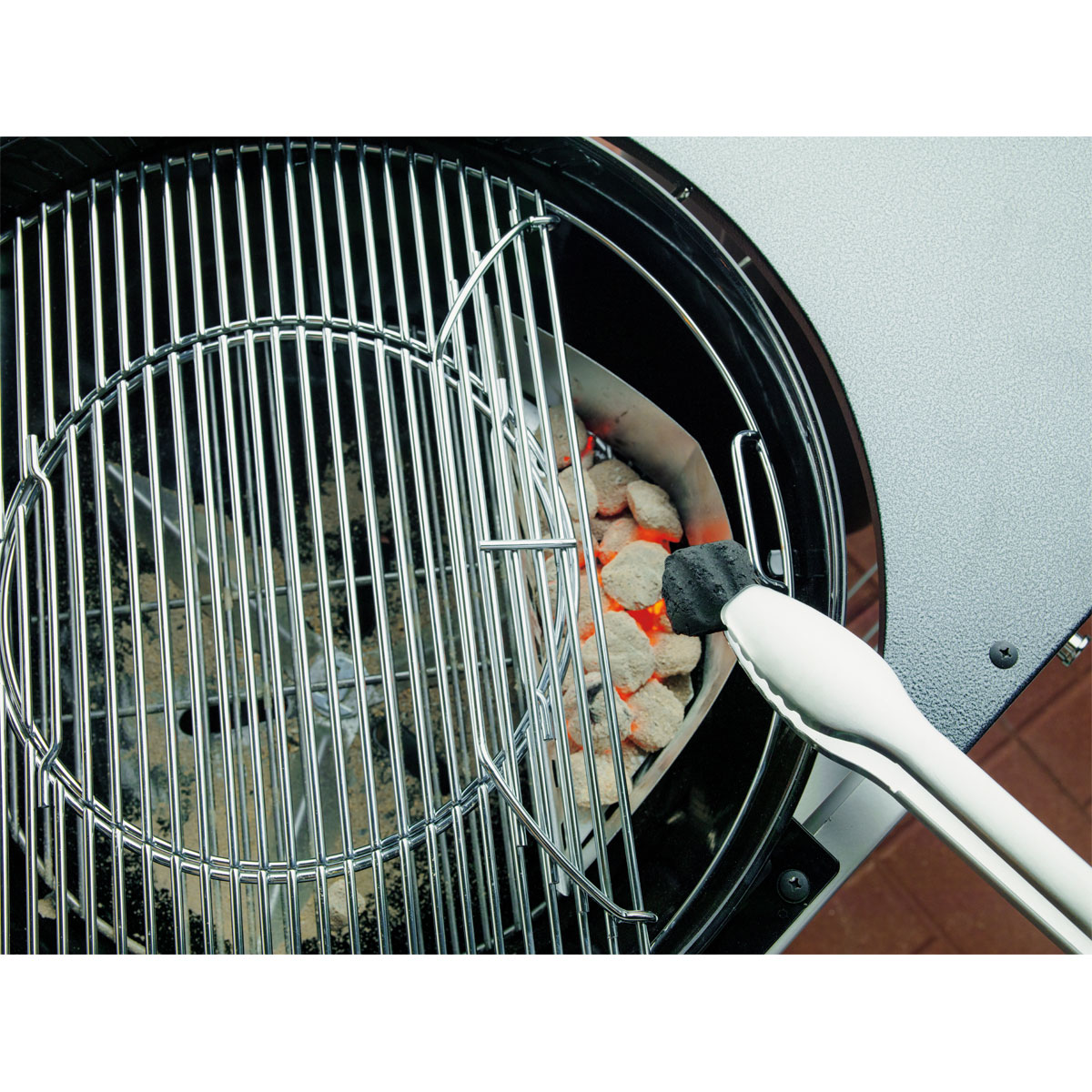 Weber Holzkohlegrill Performer Deluxe GBS 57 cm schwarz Bild 7