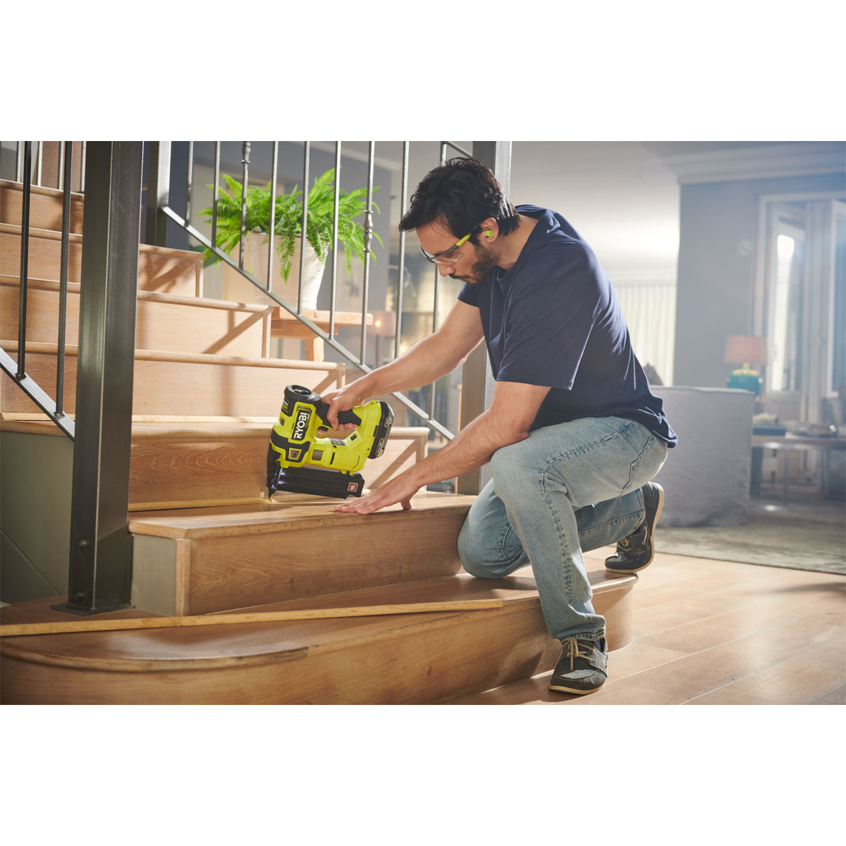 Ryobi  18V Akku-Nagler R18GN18X-0 solo Bild 4