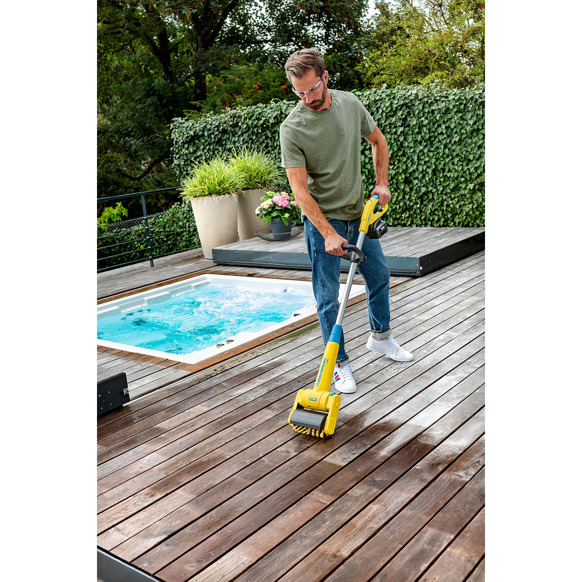 Gloria Multifunktionale Akkubürste MultiBrush li-on PLUS inkl Stein- und Fugenbürste Bild 8