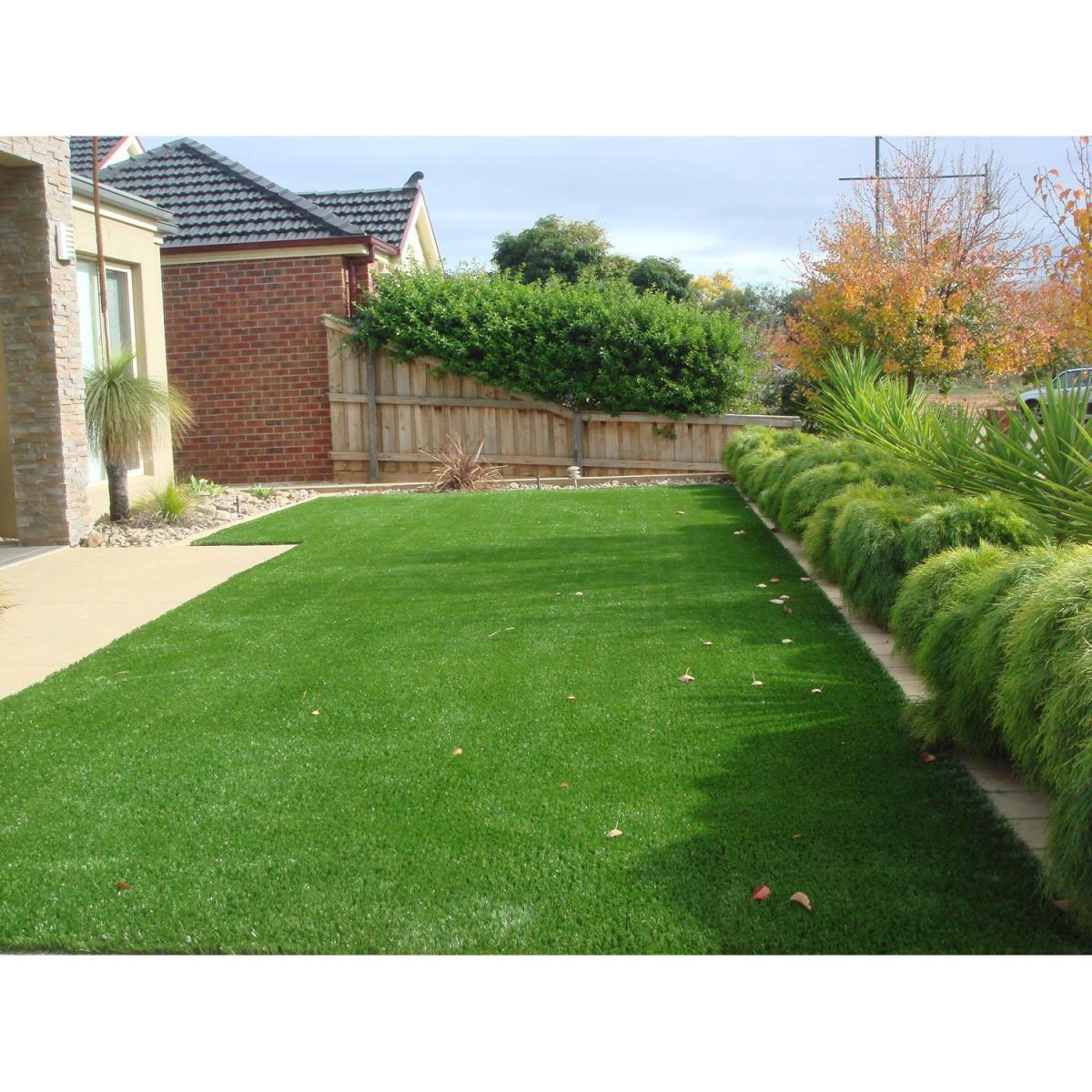 Rasen Deluxe Kunstrasen Basic 100 x 200 cm mit Noppen Bild 2