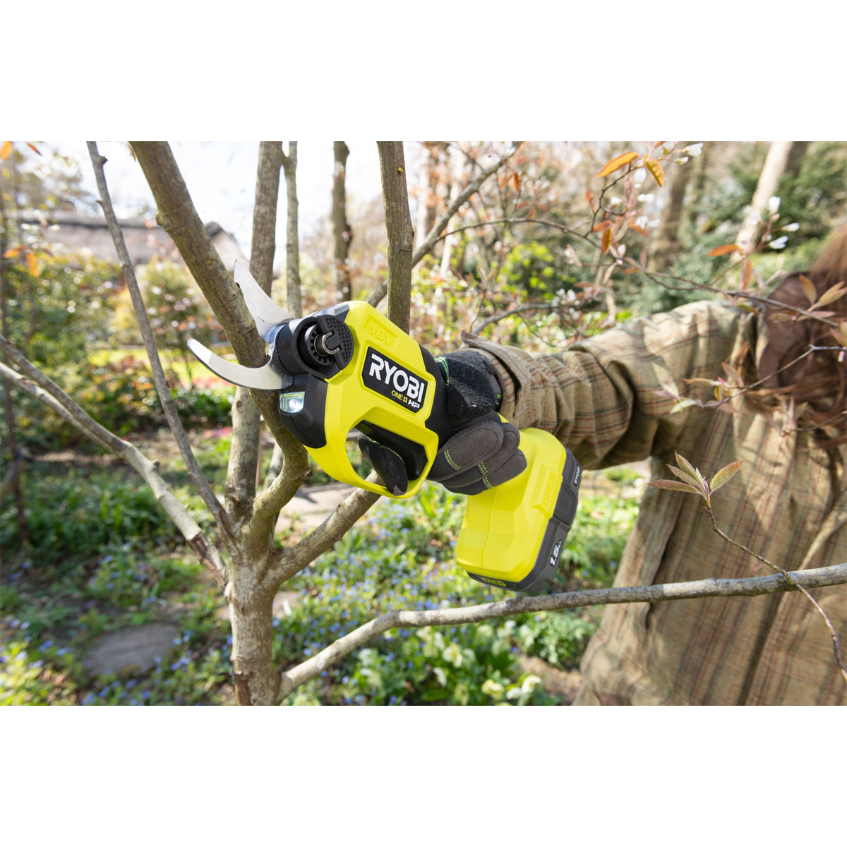 Ryobi  18V Akku-Gartenscheren-Set RY18SCXA-115 Max Schnittleistung 28 mm inkl 1,5 Ah Akku u Ladegerät Bild 4