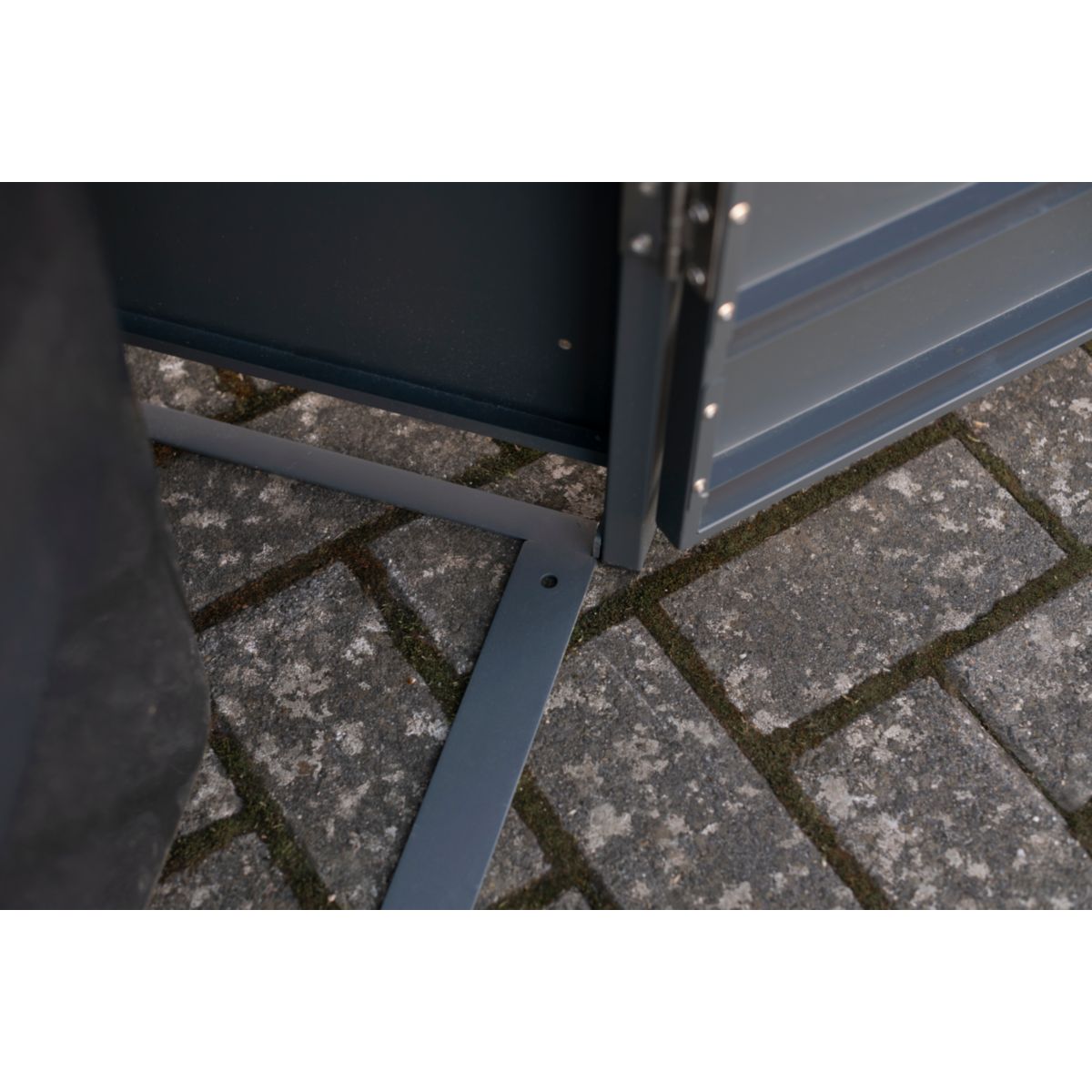 Westmann Mülltonnenbox Kubus 1x 240 L 80x68x116 cm Bild 8