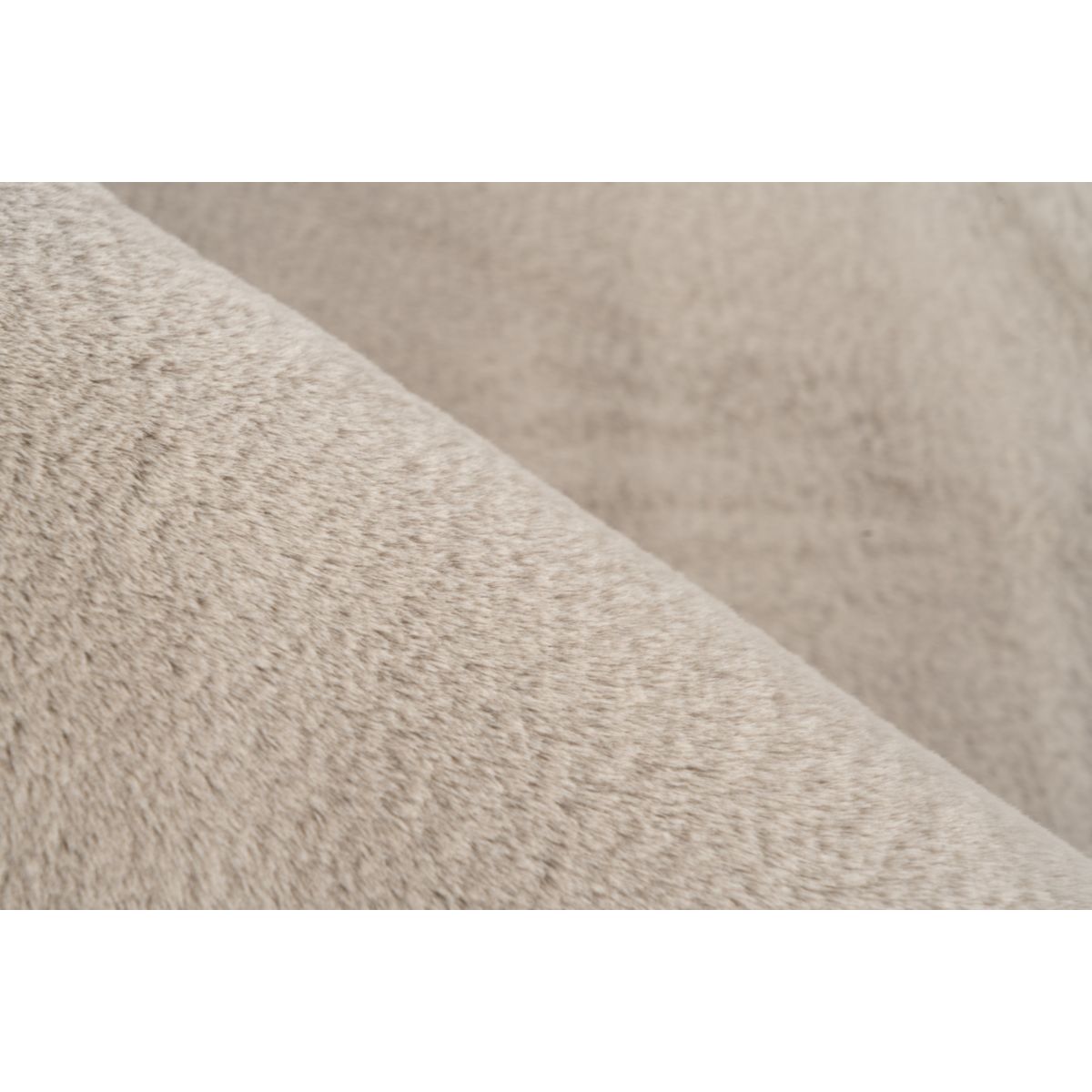 Cross 425 Taupe 160cm x 160cm Bild 4