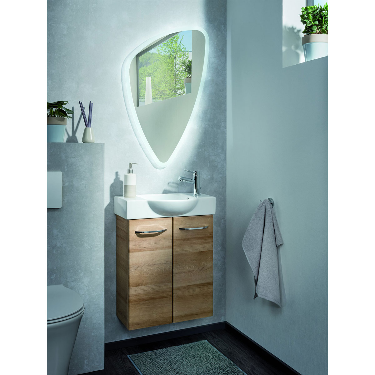 Fackelmann LED-Spiegel Organic 55,5 x 89 x 3 cm inkl Befestigungsmaterial Bild 1