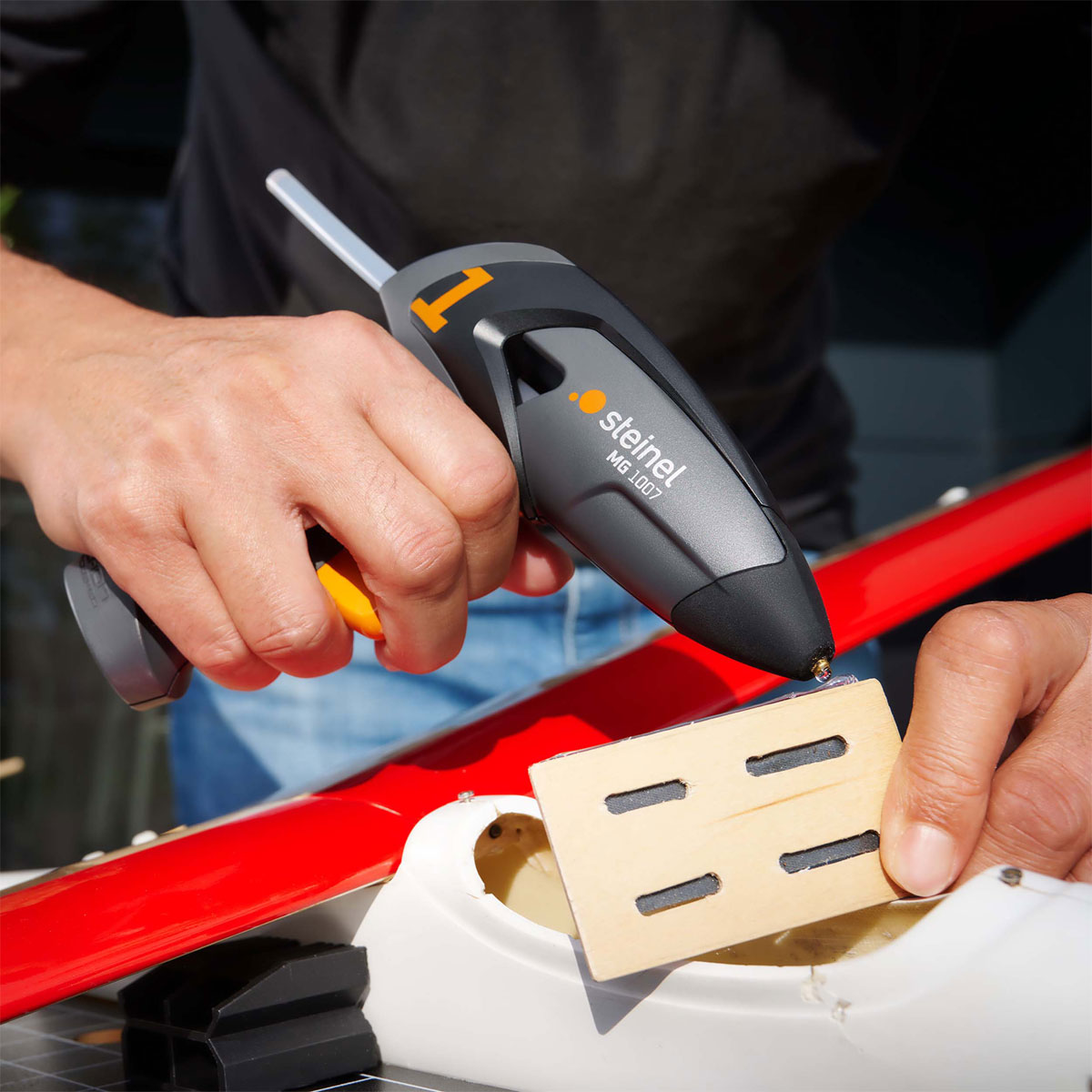 Steinel  Akku Klebepistole MobileGlue 1007 mit 7 mm Klebesticks Bild 4