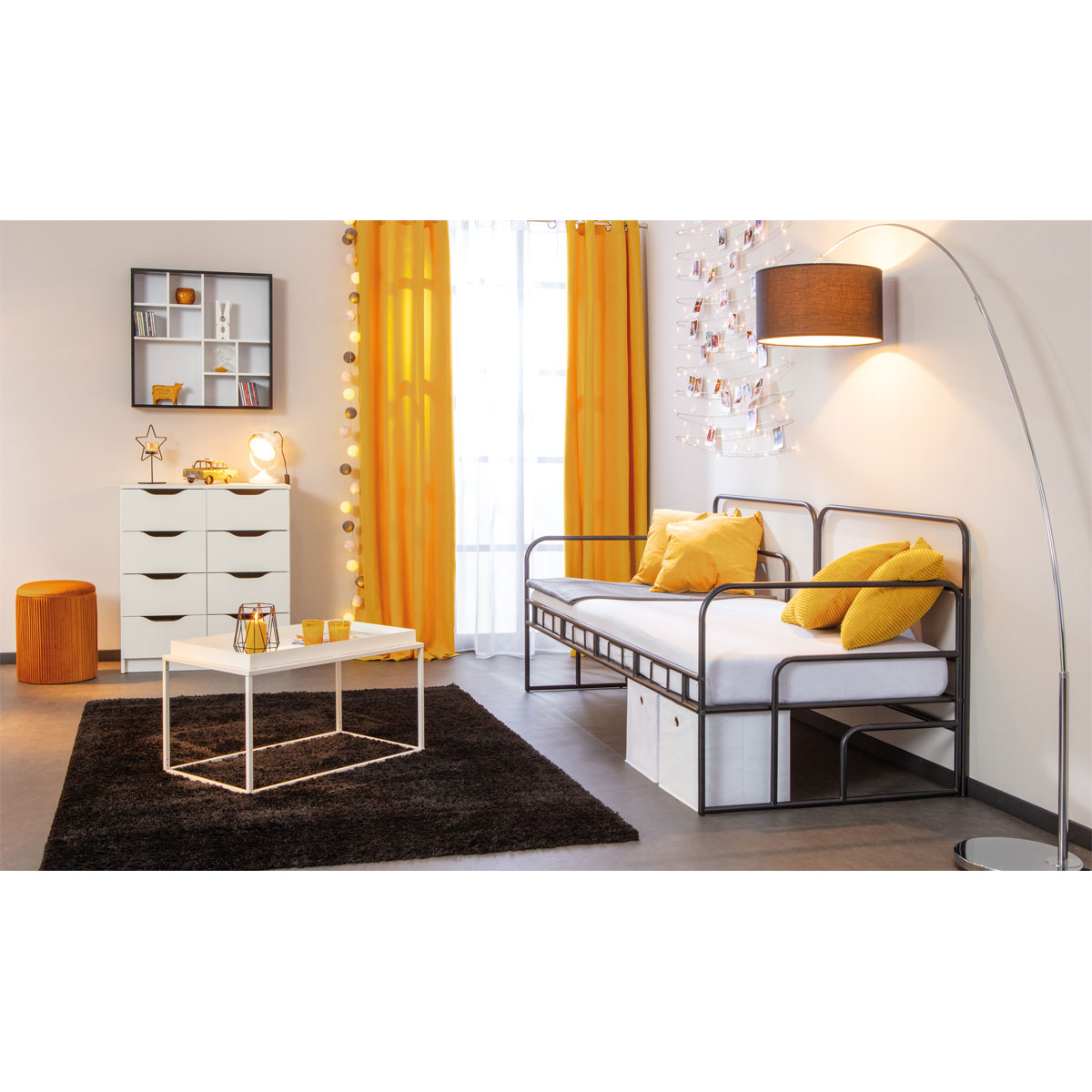 Kollektor „Decem“, schwarz-weiß Bild 9