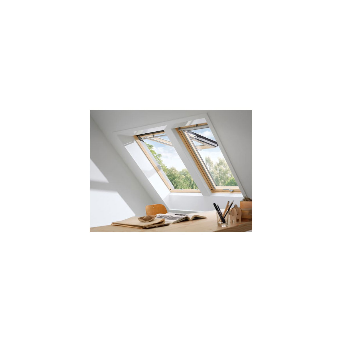 Velux Klapp-Schwing Fenster GPL PK08 3070 klar lack Thermo Alu 94 x 140 cm Bild 1