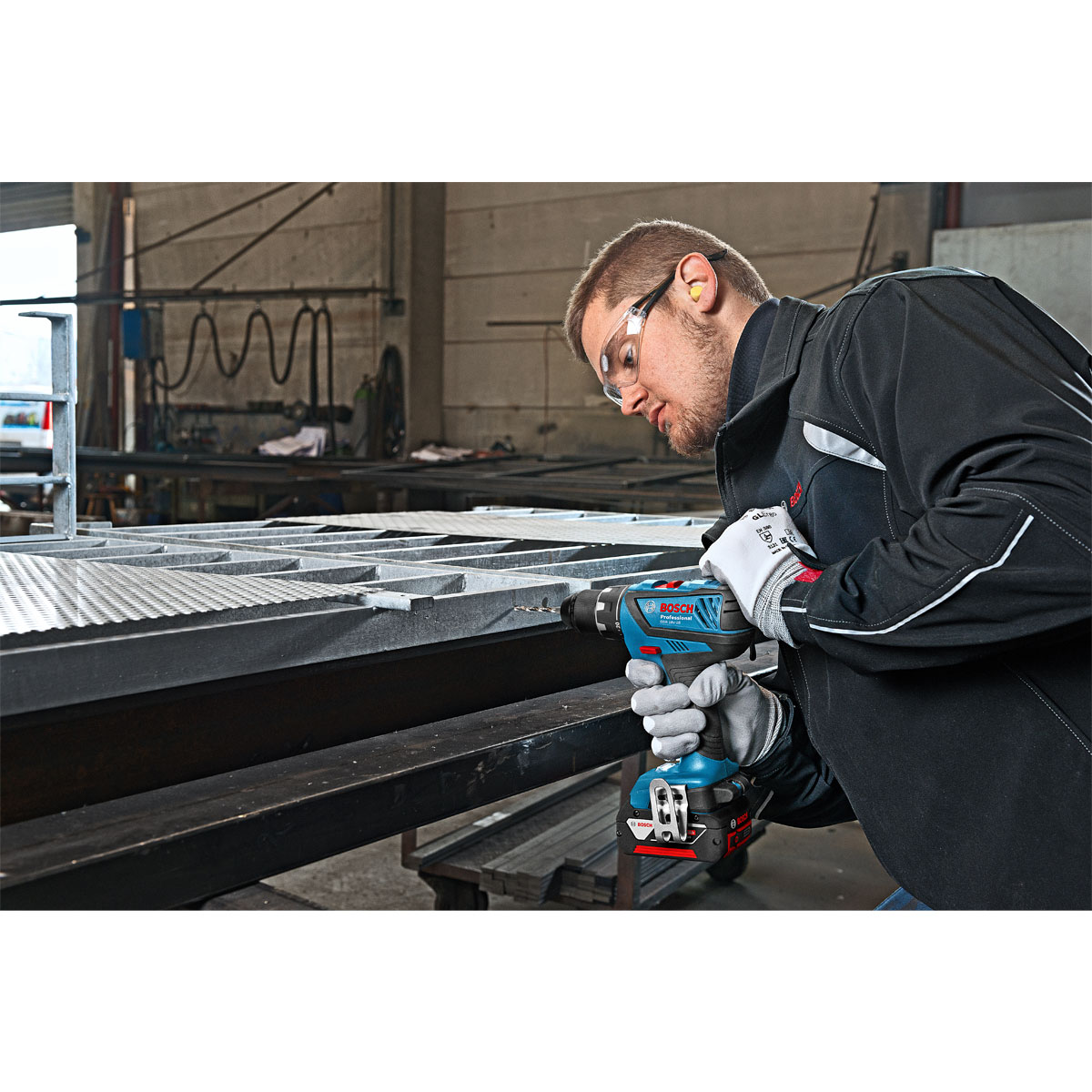 Bosch Professional  Akku-Bohrschrauber-Set GSR 18V-28 Professional 82-teiliges Zubehörset Bild 5