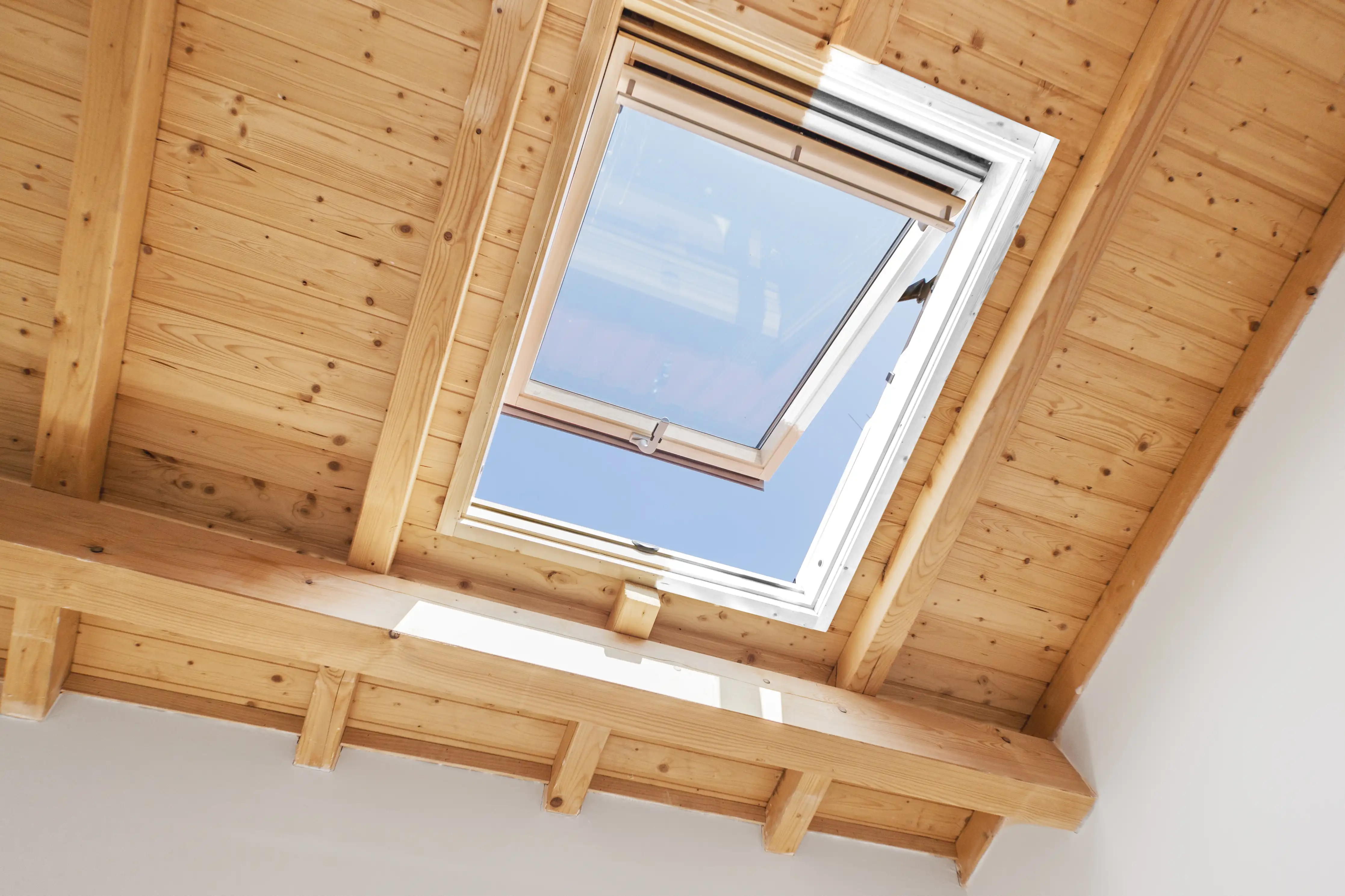 Holzfenster-streichen