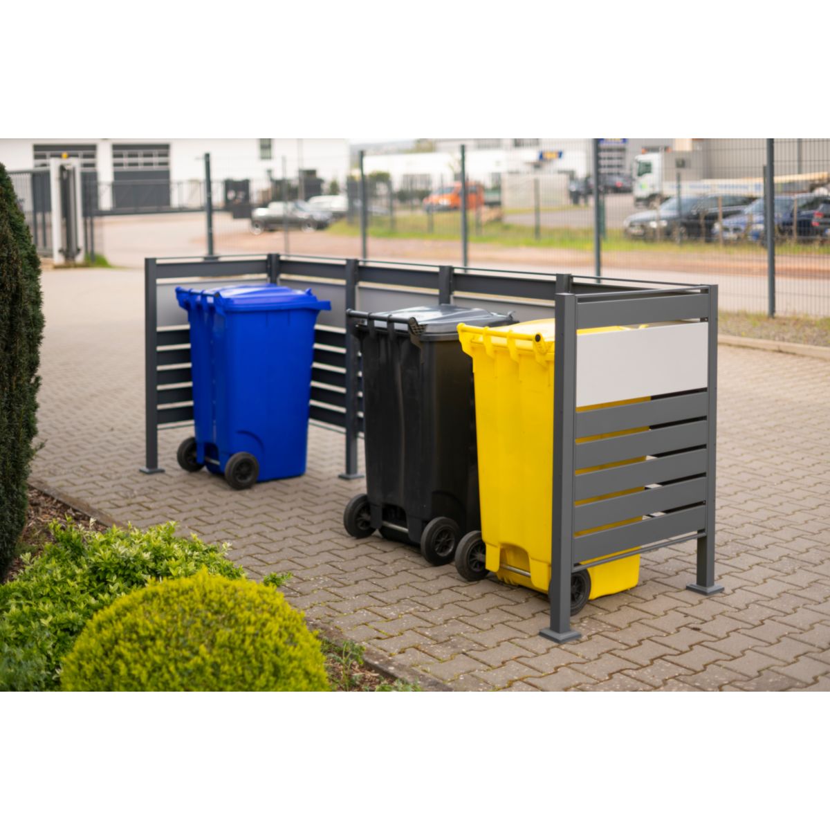 Westmann Mülltonnenverkleidung Planum 4x 240 L 1er Box 90x330x120 cm Bild 3