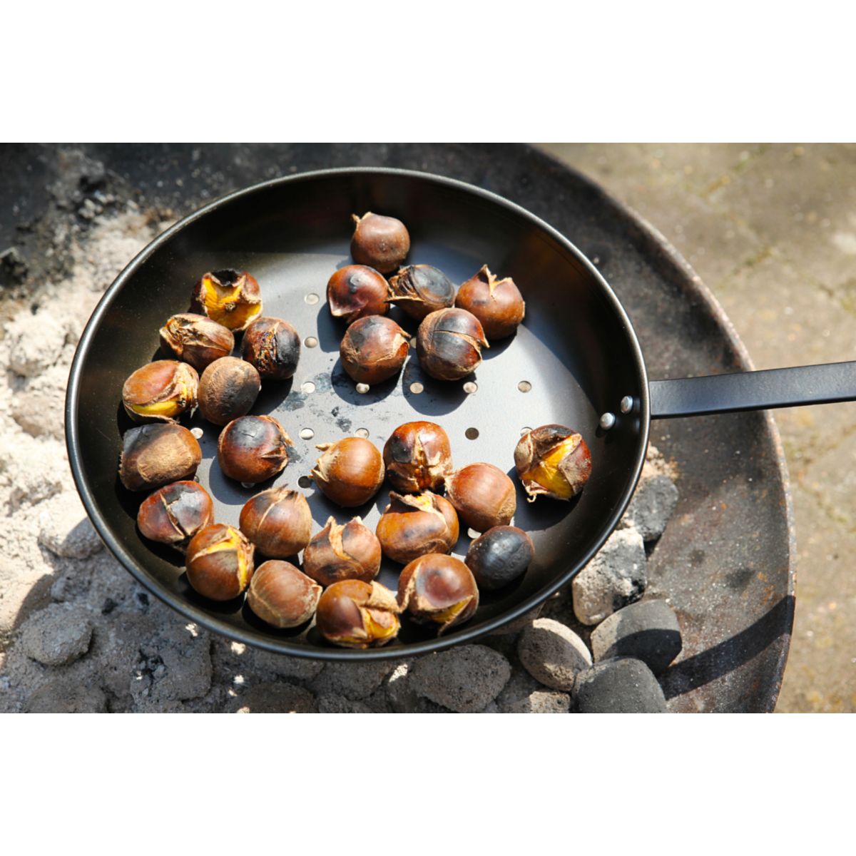 Röstpfanne für Edelkastanien Bild 2